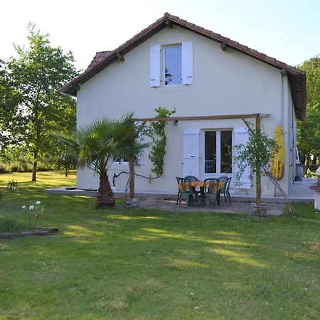 La Maison Des Pins Spacious Home With Large Garden Villa Morcenx