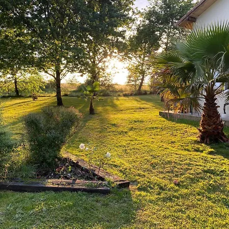 Вилла Maison Spacieuse Au Calme